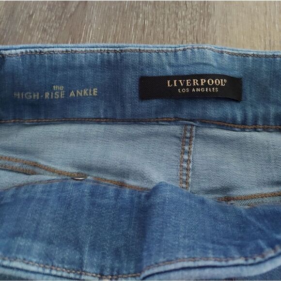 Liverpool Los Angeles The High-Rise Ankle Jeans Size 2/26 - Picture 3 of 8